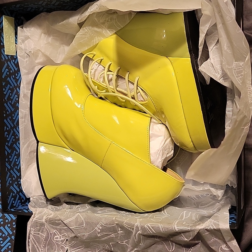 Fluevog Grand Nationals, BNIB, lime green, 7 - Picture 4 of 4
